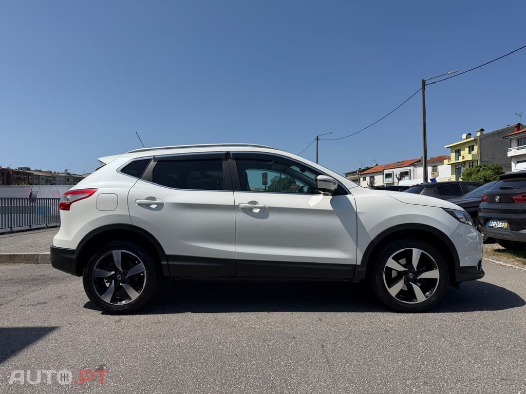 Nissan Qashqai 1.5 dCi N-Connecta 18