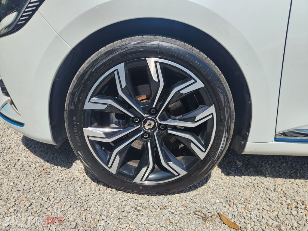 Renault Clio 1.6 E-Tech Intens