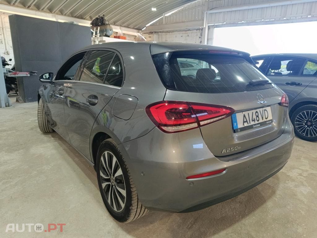 Mercedes-Benz A 250 e Style Plus
