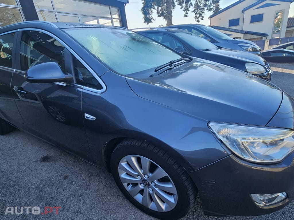 Opel Astra 1.7 CDTi Cosmo Start/Stop