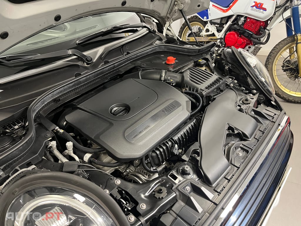 MINI Cabrio Cooper Premium Extra JCW Auto