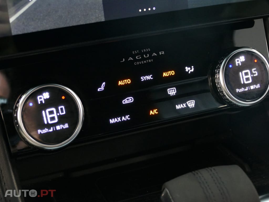 Jaguar F-Pace 2.0 P400e AWD