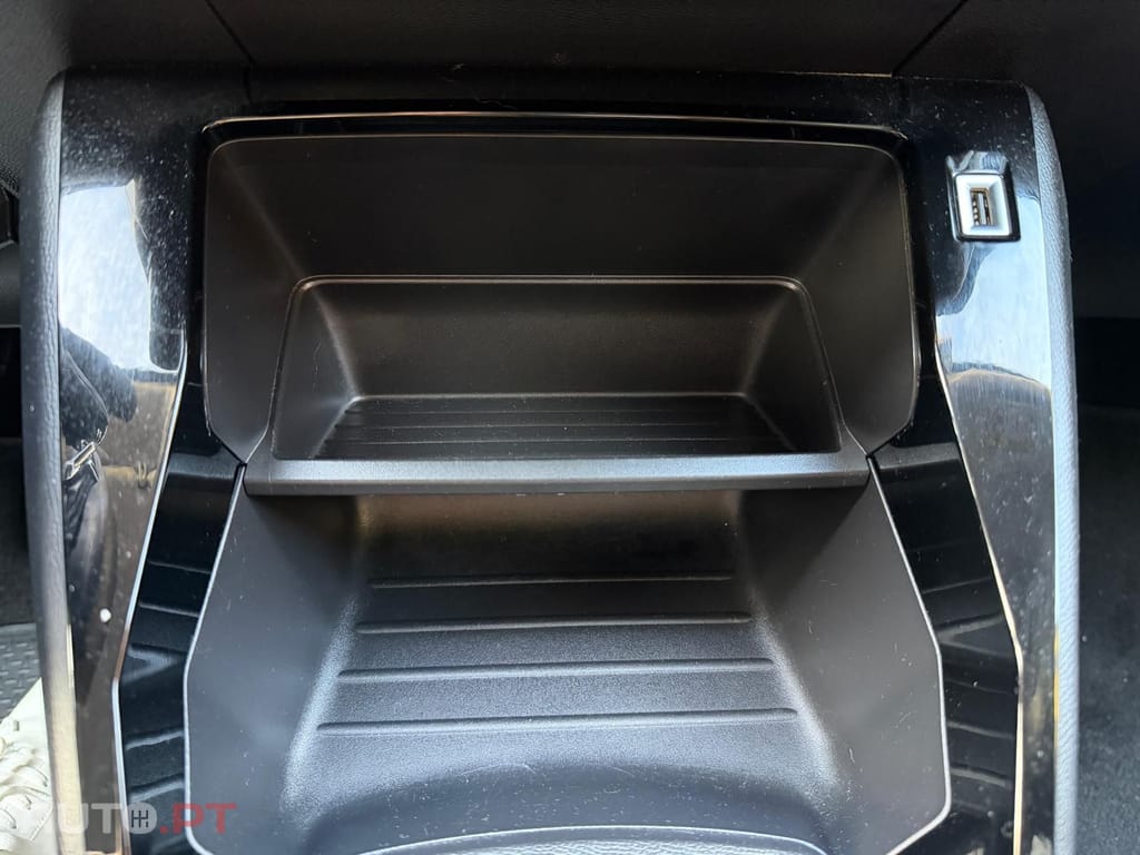 Peugeot 208 1.2 Puretech ACTIVE PACK