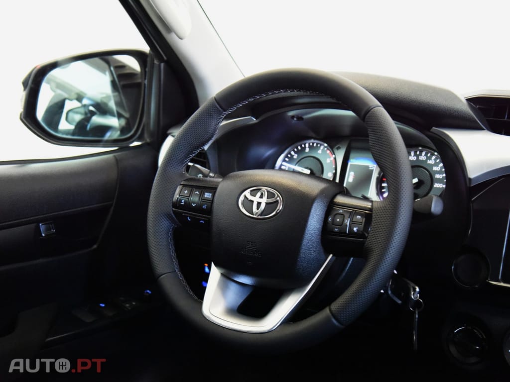 Toyota Hilux 2.4 D-4D 4WD Challenge
