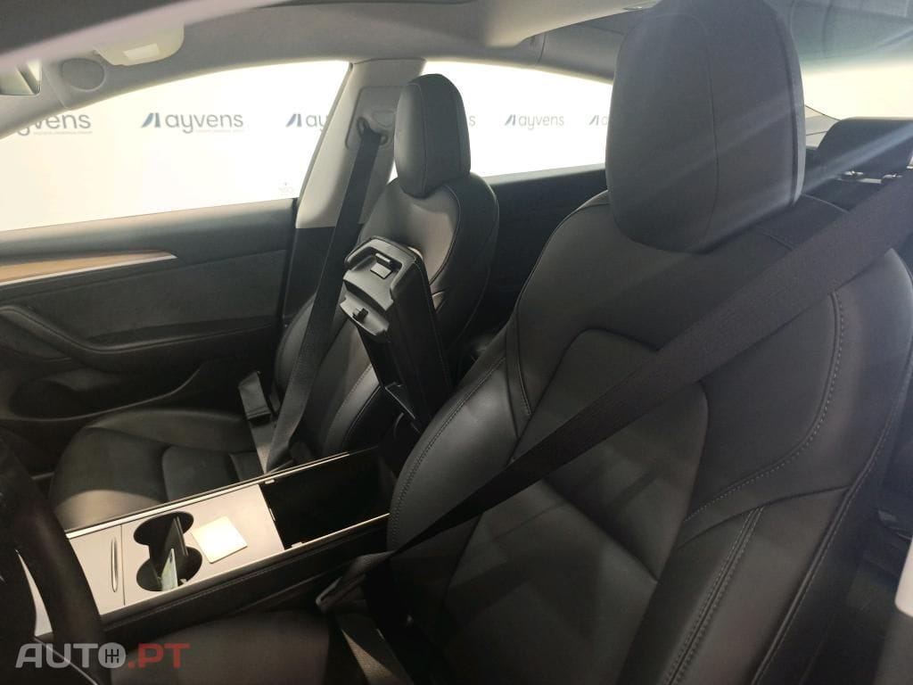 Tesla Model 3 Long-Range Dual Motor AWD