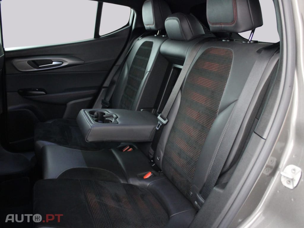 Alfa Romeo Tonale 1.3 HYBRID Q4 VELOCE I.V.A DEDUTÍVEL