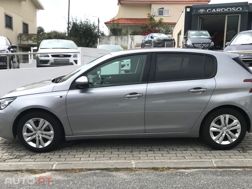 Peugeot 308 PureTech 130 Stop & Start Style