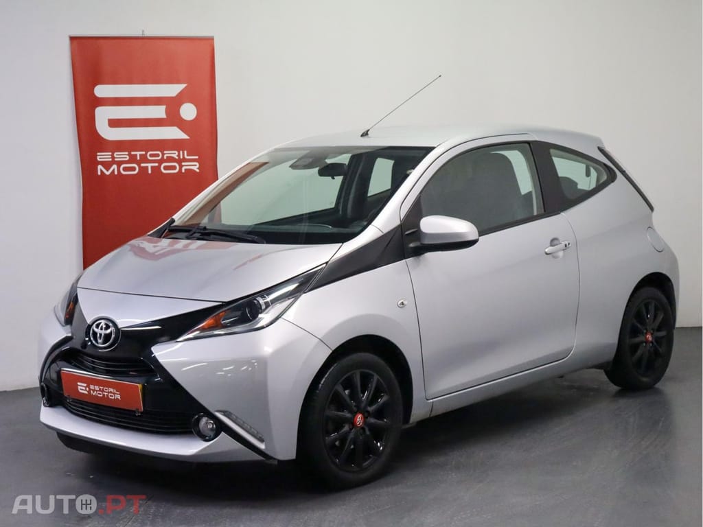 Toyota Aygo 1.0 VVT-i x-play x-touch