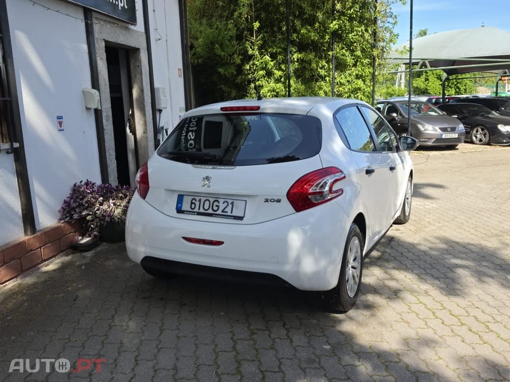 Peugeot 208 1.4 HDi