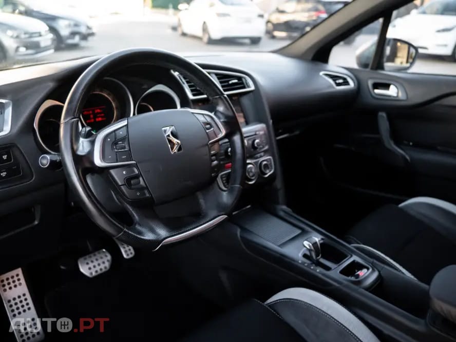 Citroen DS4 1.6 e-HDi So Chic CMP6