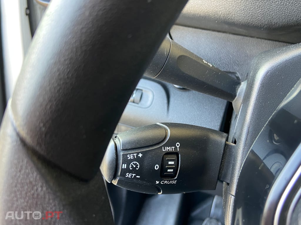 Peugeot Partner 1.6 HDI L1  100cv Carplay  Nacional Só 99 mil kms