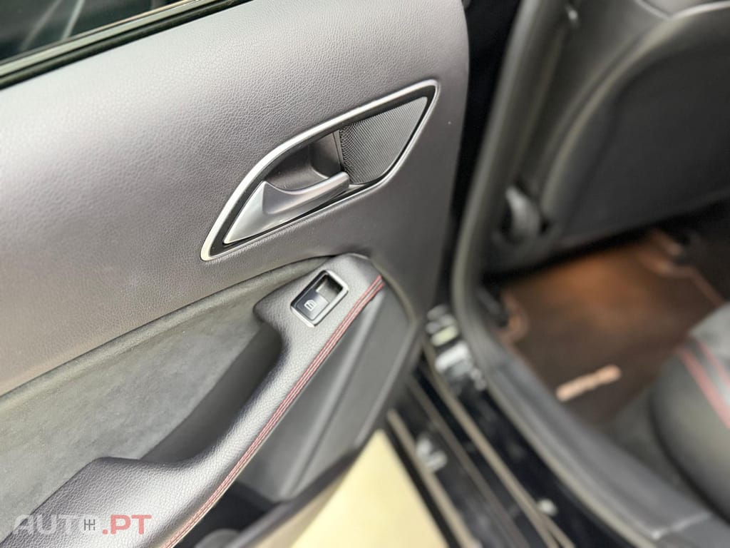 Mercedes-Benz A 180 Amg line