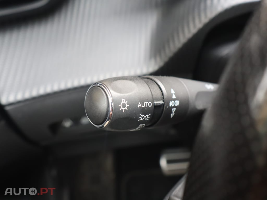 Peugeot 2008 1.5 BlueHDi GT EAT8