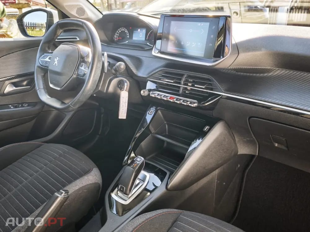 Peugeot 208 1.2 PureTech Allure Pack EAT8