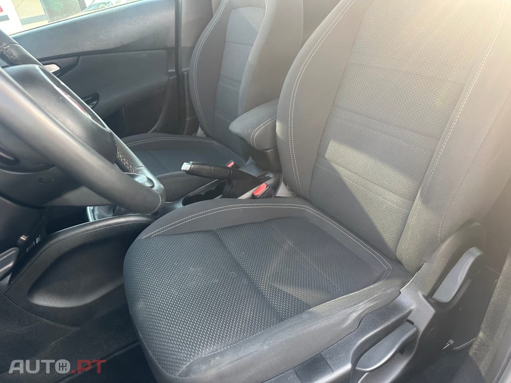 Fiat Tipo 1.3 M-Jet Pop