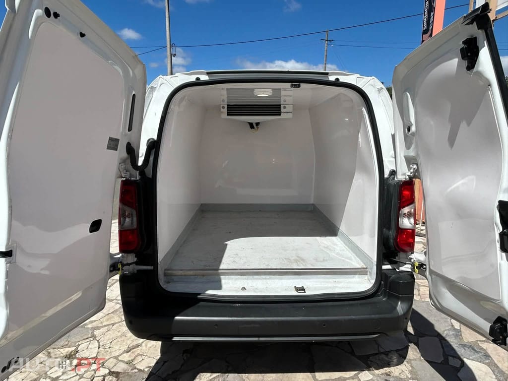 Citroen Berlingo 1.5 BlueHDI XL Feel-3Lug-Cx Fibrada