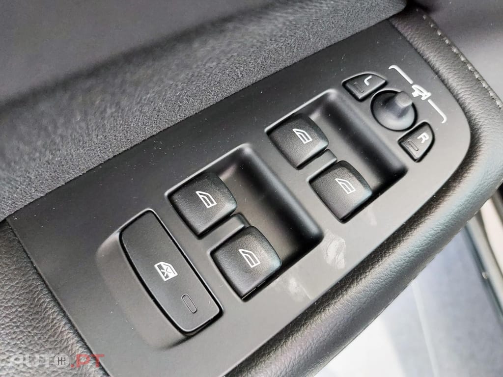 Volvo V60 2.0 T6 AWD TE Inscription Expression