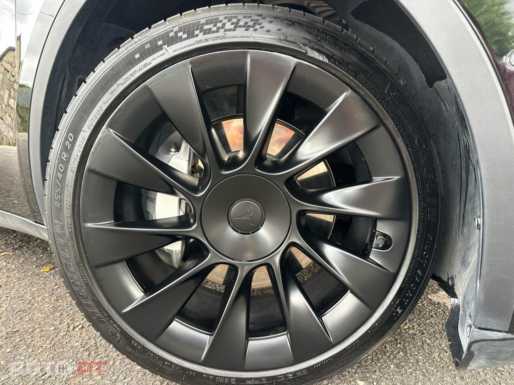 Tesla Model Y Long Range Tração Integral