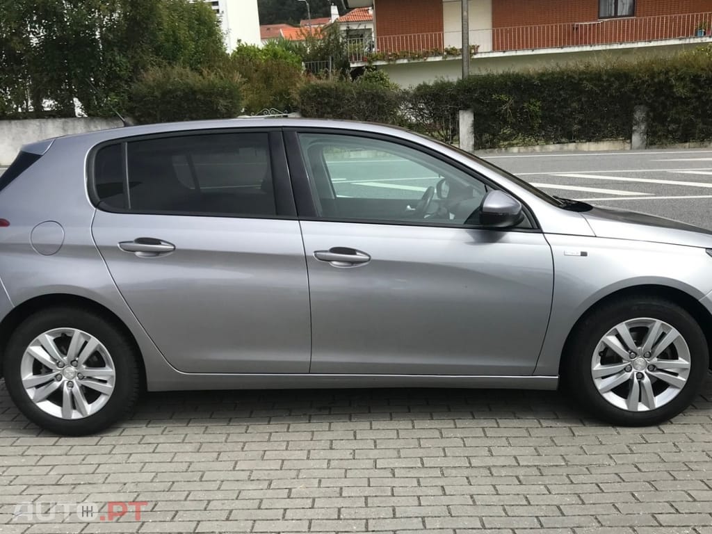 Peugeot 308 PureTech 130 Stop & Start Style