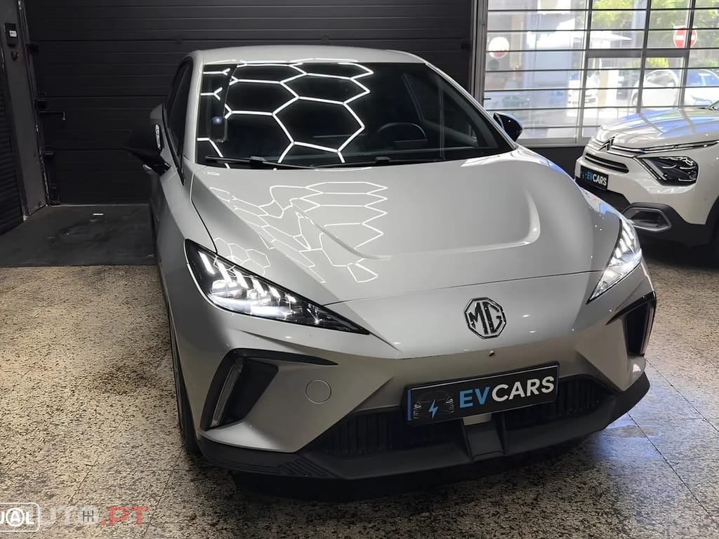 MG MG4 4 Luxury 64 kWh
