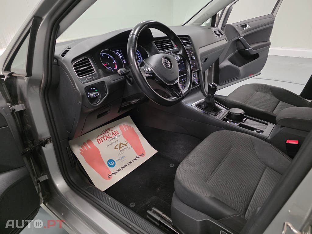 Volkswagen Golf 1.6 TDI Confortline