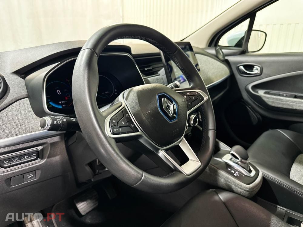 Renault Zoe (c/ Bateria) EV50 135hp Techno