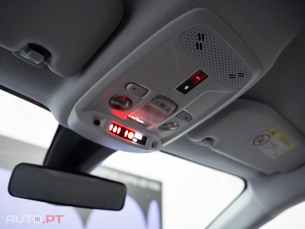 Peugeot E-208 50 kWh Active Pack