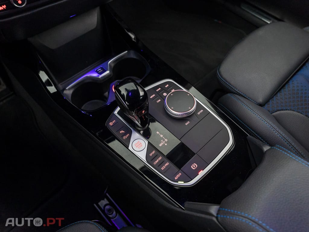 BMW 118 i Pack Desportivo M Auto