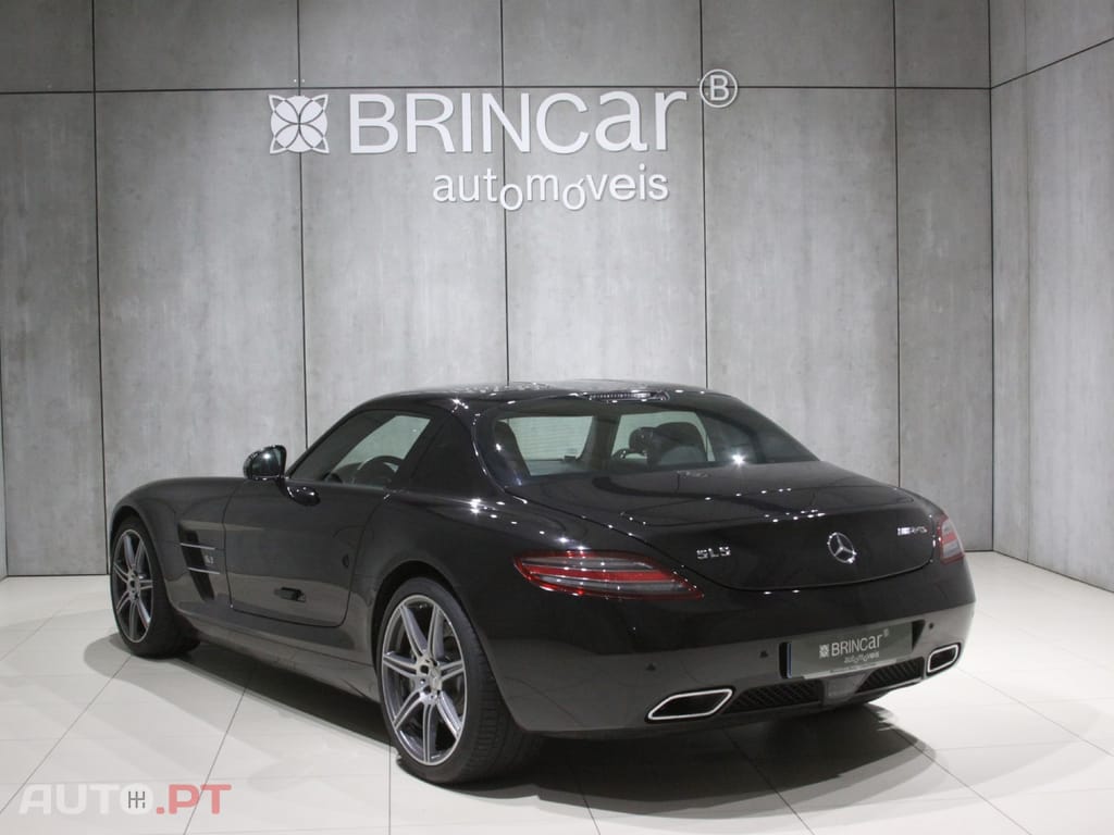 Mercedes-Benz SLS 63 AMG