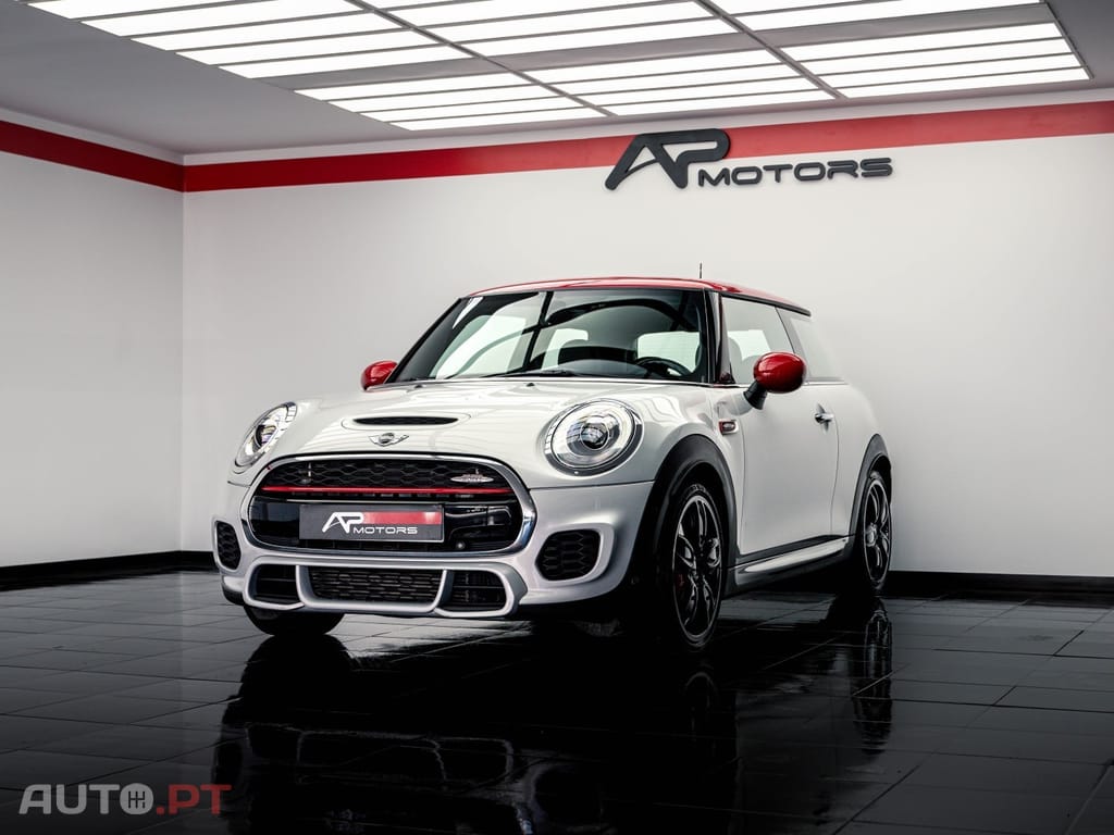 MINI Cooper John Cooper Works