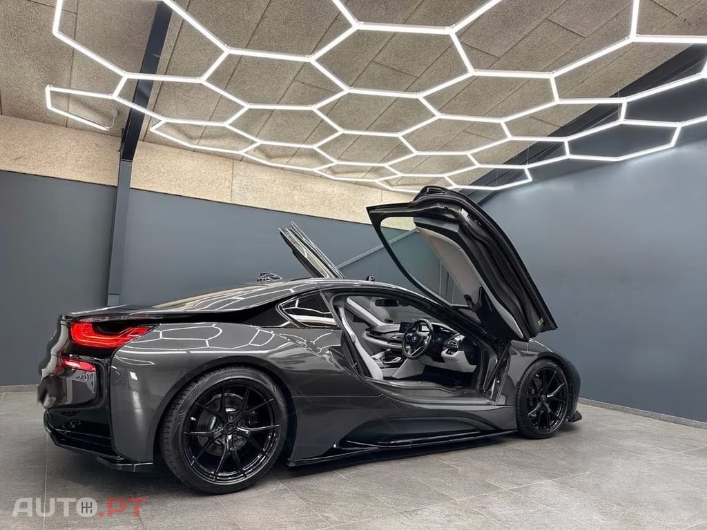 BMW i8 Basis