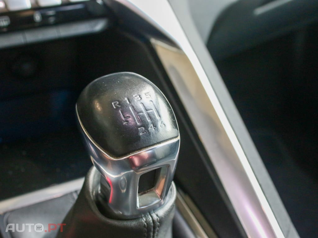 Peugeot 3008 1.2 PureTech Allure