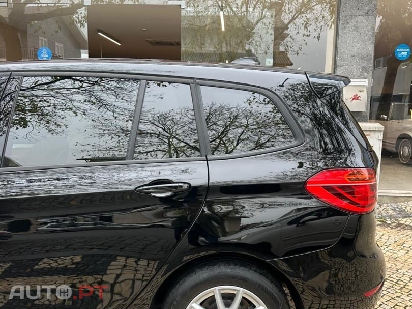 BMW 218 d Advantage