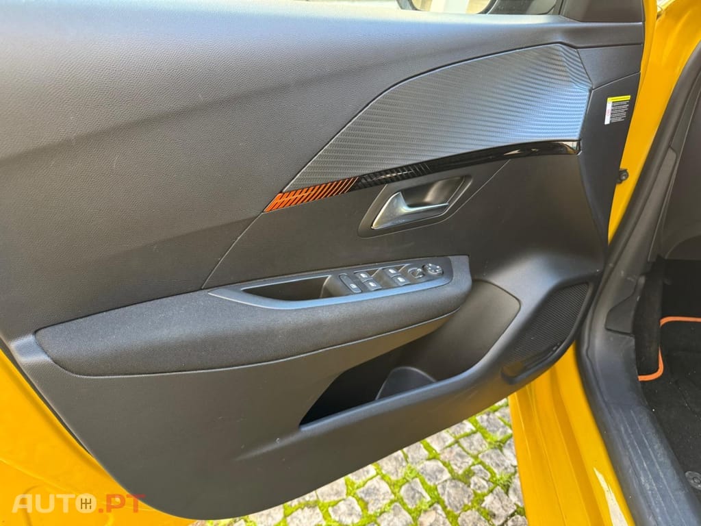 Peugeot E-208 50 kWh Active Pack