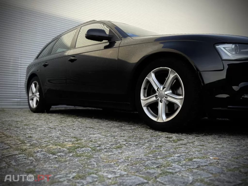 Audi A4 Avant 2.0 TDI S-line