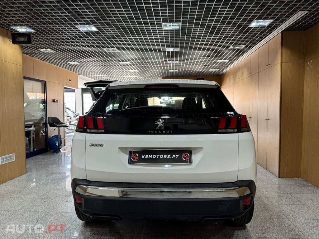 Peugeot 3008 1.5 BlueHDi Active Pack EAT8