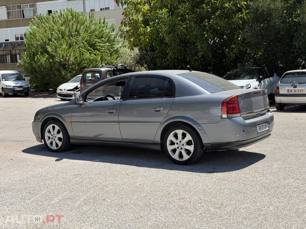 Opel Vectra 2.2 DTi Elegance