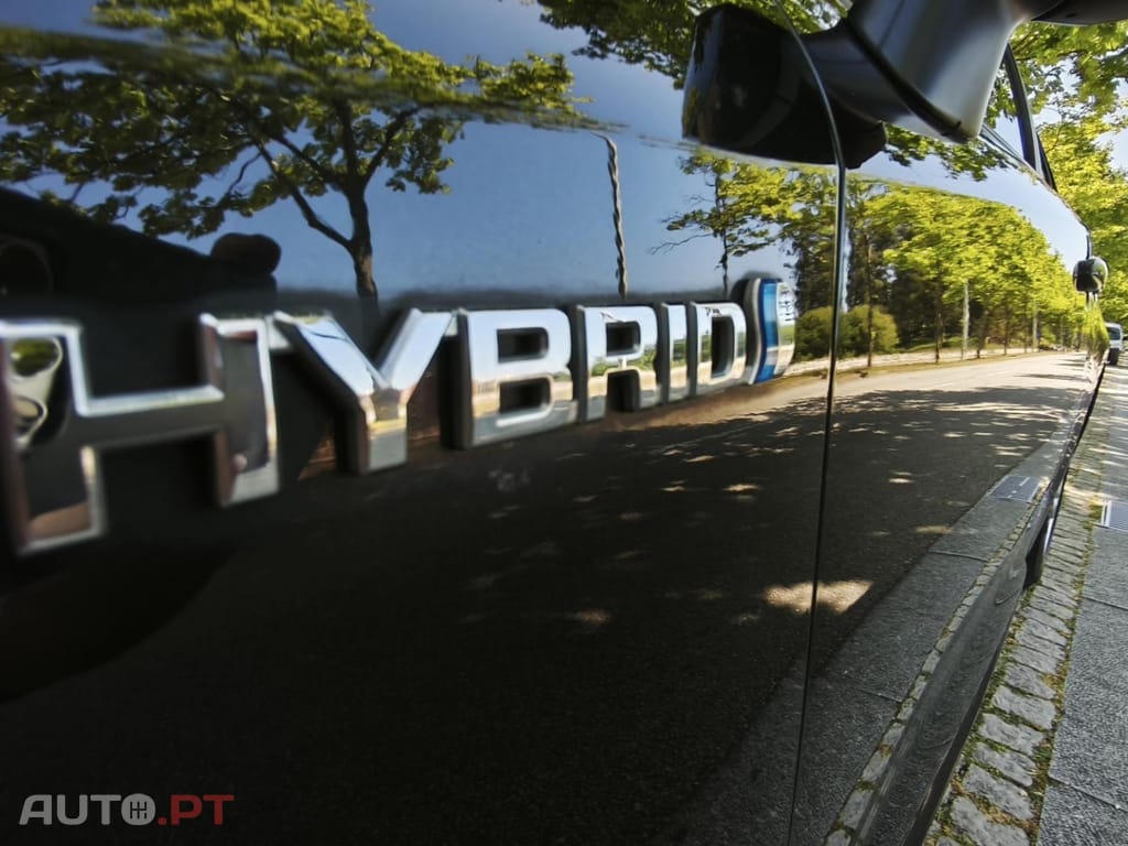 Toyota Corolla 1.8 Hybrid Comfort+P.Sport