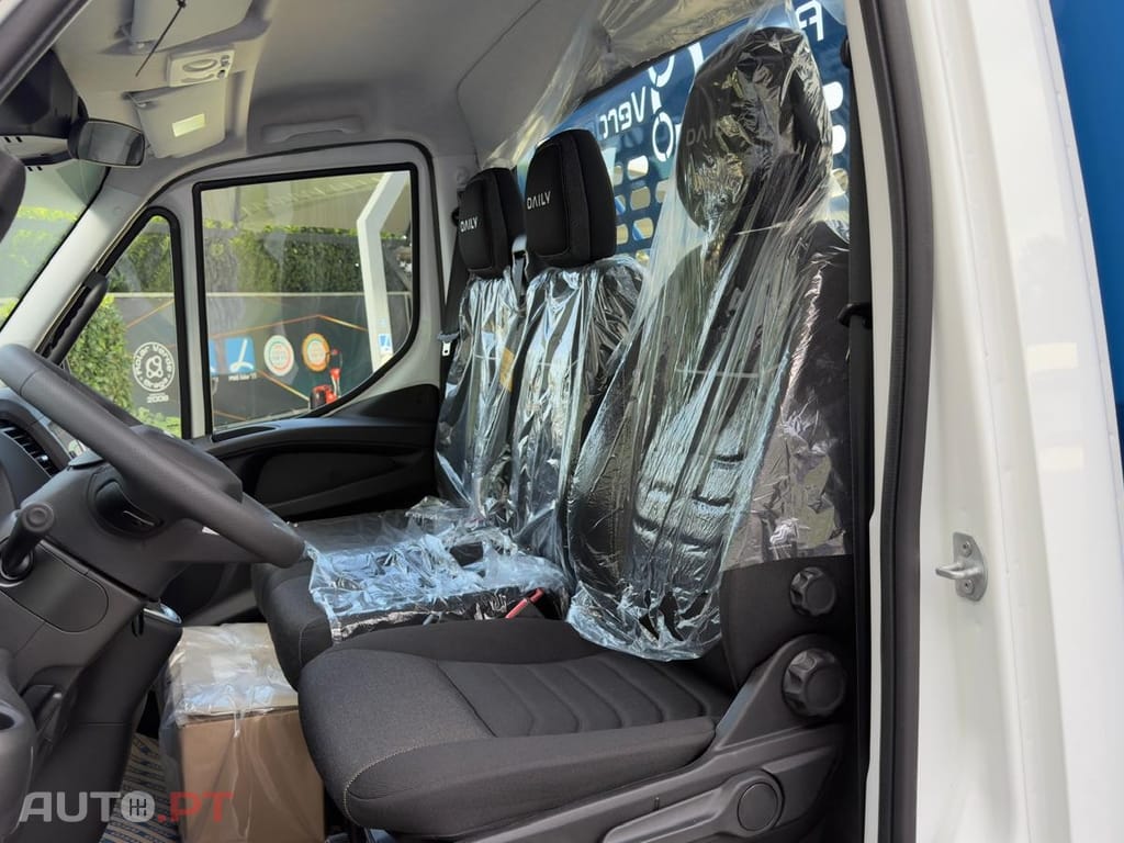 Iveco Daily 61900 mm DE COMPRIMENTO