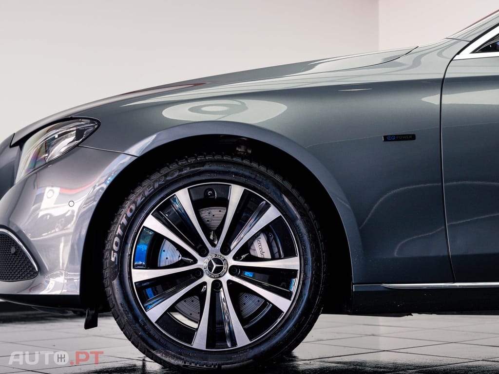 Mercedes-Benz E 300 De Avantgarde