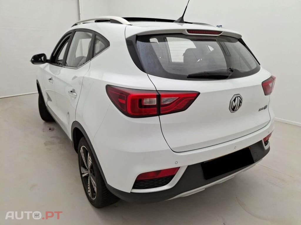 MG ZS EV 44.5 kWh Luxury