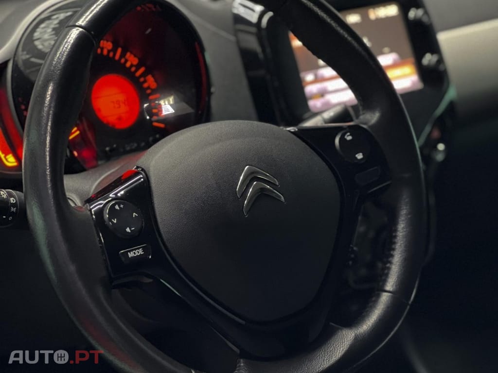 Citroen C1 1.2 VTi Shine