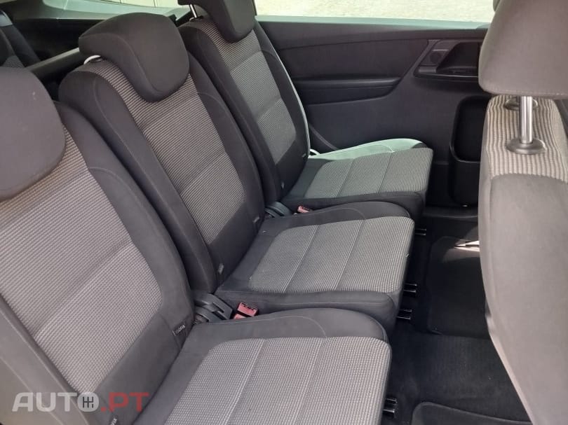 Volkswagen Sharan 2.0 TDI Confortline