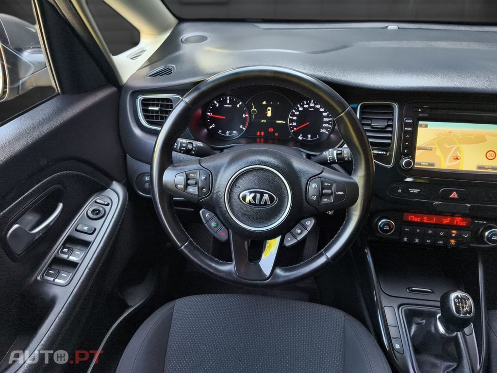 Kia Carens 1.7 CRDi ISG EX