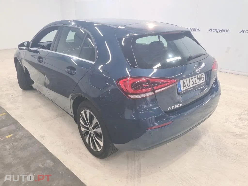 Mercedes-Benz A 250 e Style Plus