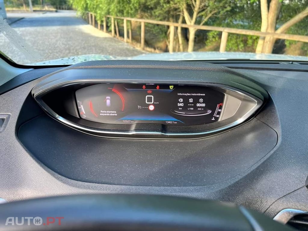 Peugeot 3008 PureTech 130 Stop & Start GPF Active Pack