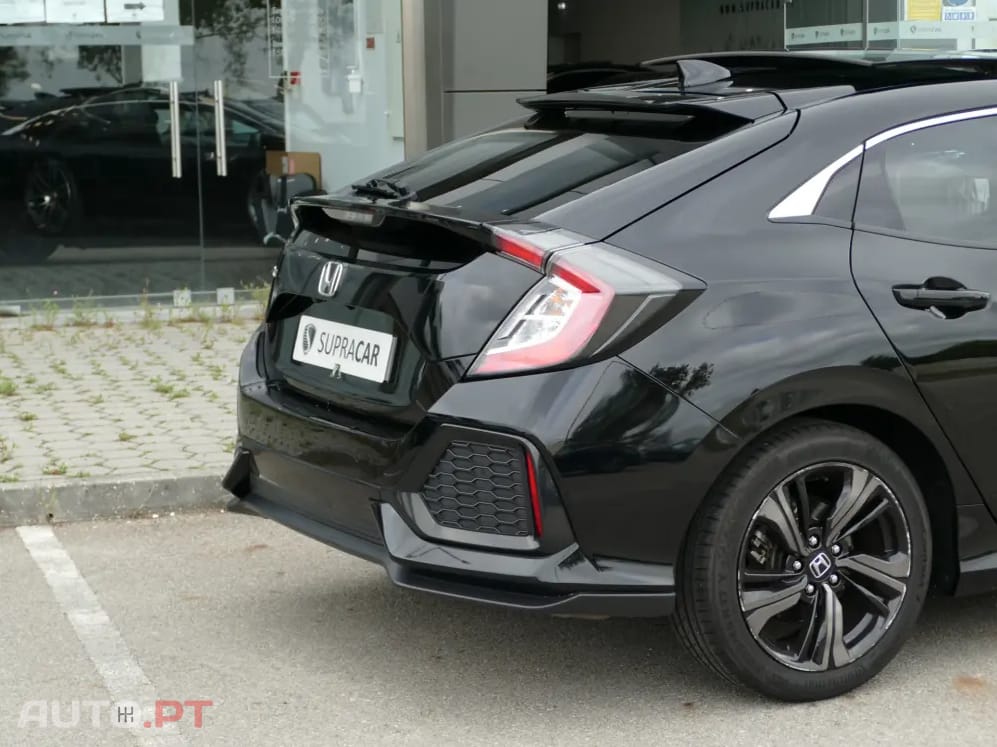 Honda Civic 1.6 i-DTEC Executive Premium 9AT