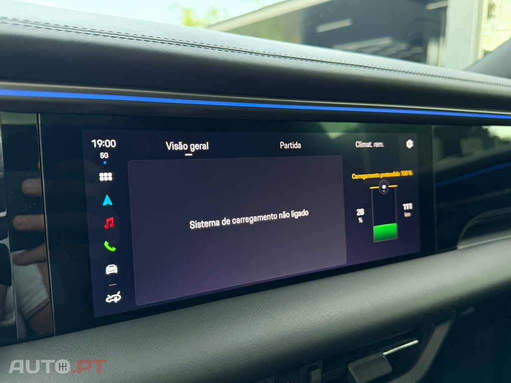 Porsche Macan Electric 4