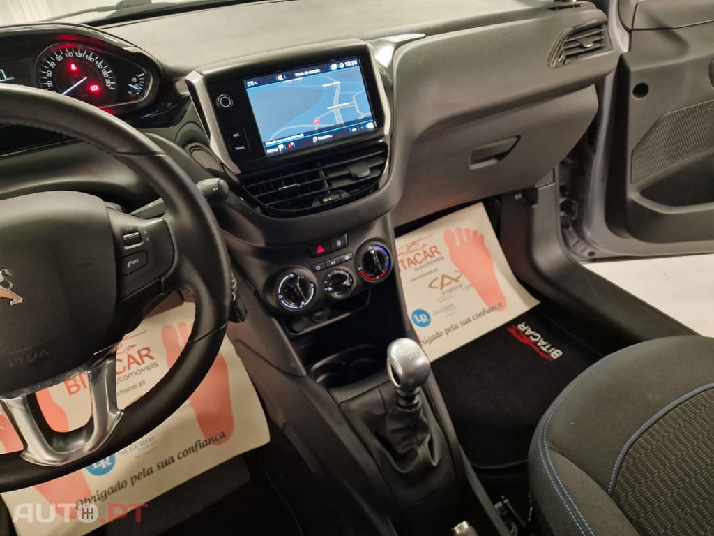 Peugeot 208 1.5 BLUEHDI 102CV SIGNATURE GPS CAMARA TRASEIRA
