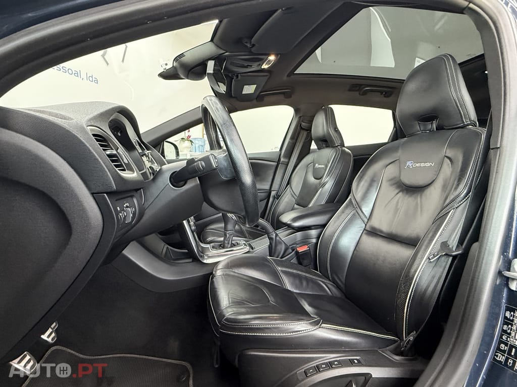 Volvo V40 1.6 D2 R-Design Momentum